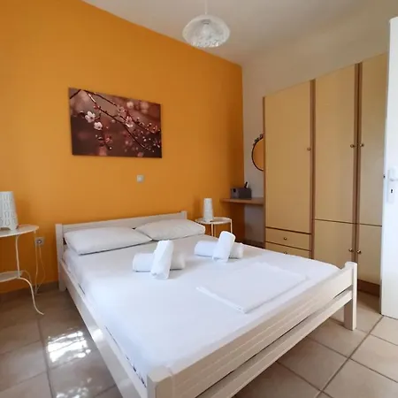 Ligustro Apartment *